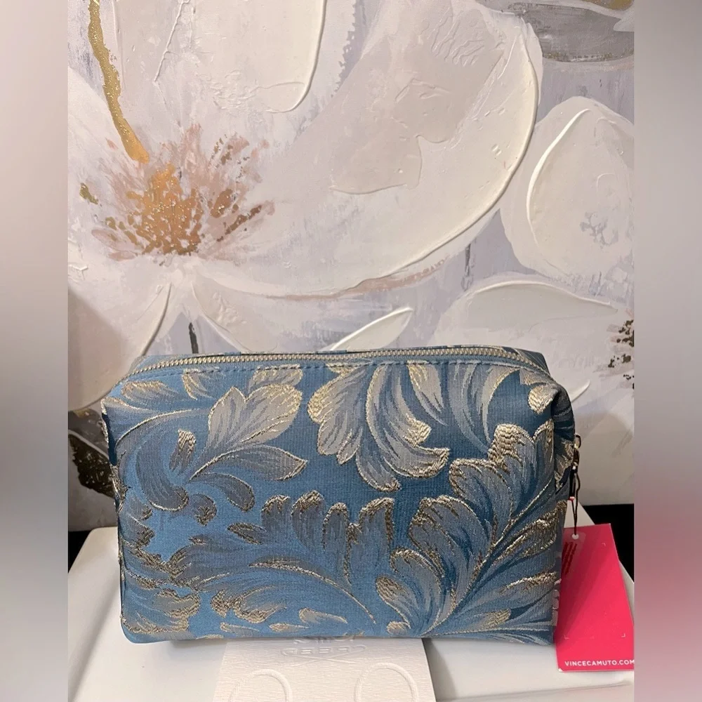 🛍️NWT Vince Camuto Blue and Gold Women's Cosmetic/Beauty Bag